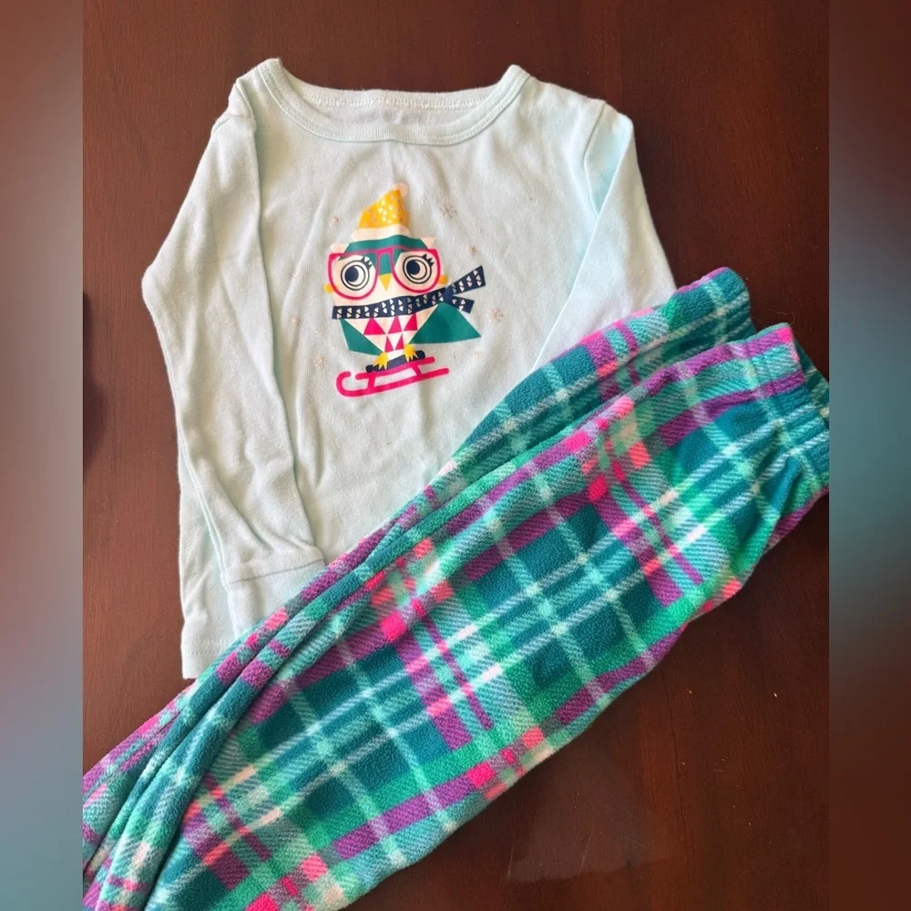 Bundle of girls pajamas 2T-3T